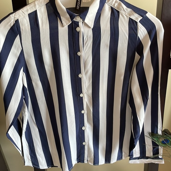 H&M Divided striped white and blue shirt. Shirt UK 8 - Picture 6 of 6